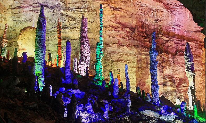 長沙出發(fā)到黃龍洞、天門山二日游